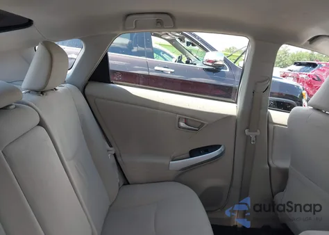 2012 Toyota Prius Two z USA, uszkodzony, nr VIN JTDKN3DU3C1523102